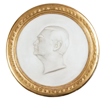 Medaljong "Portrett av Christian Langaard"