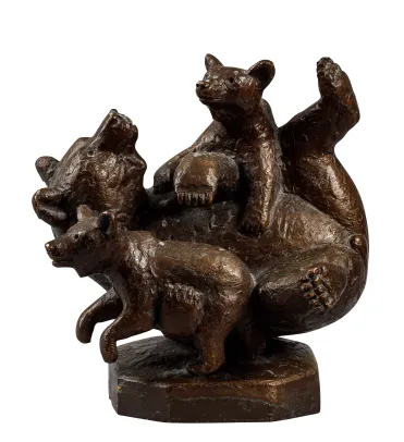 Bjørnebinne med unger