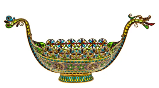 Kjenge i sølv med vindusemalje