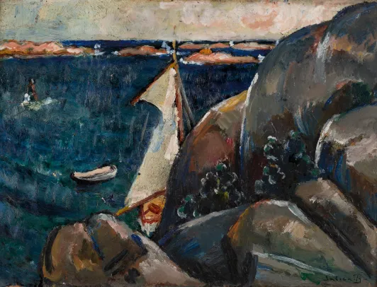 Kystlandskap med seilbåt