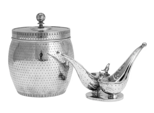 Tobakksboks og pipestativ